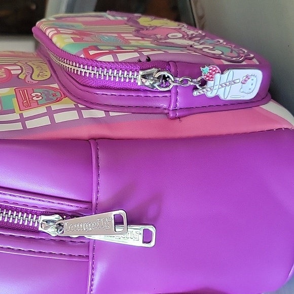 Loungefly Sanrio mini backpack - Picture 2 of 4
